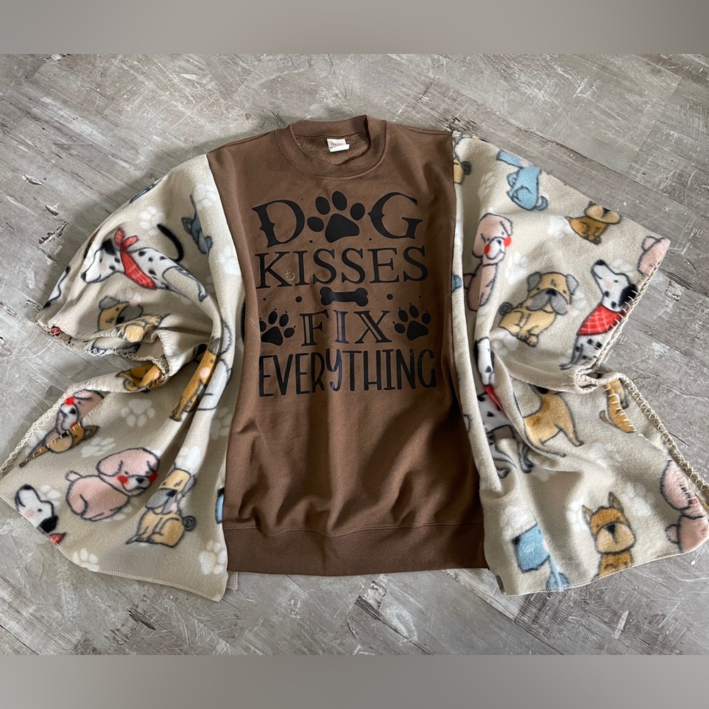 Fleece hoodie pullover dog kisses nwot one size shirt top Custom Made